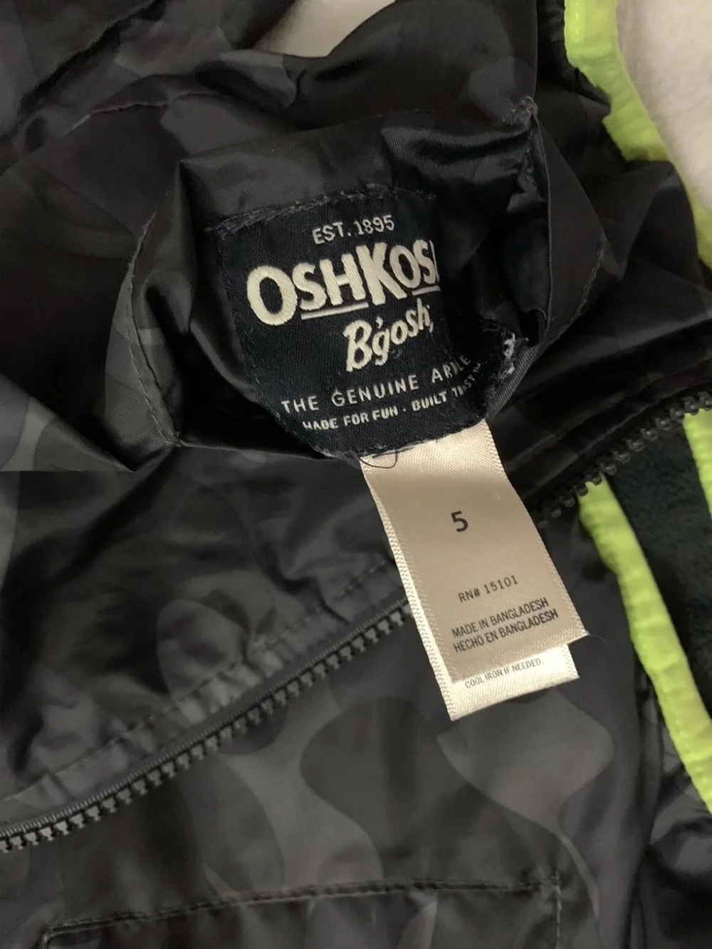 OshKosh Boys Two Sides Reversible Camo/Gray Jacket Size 5T Excellent Condition